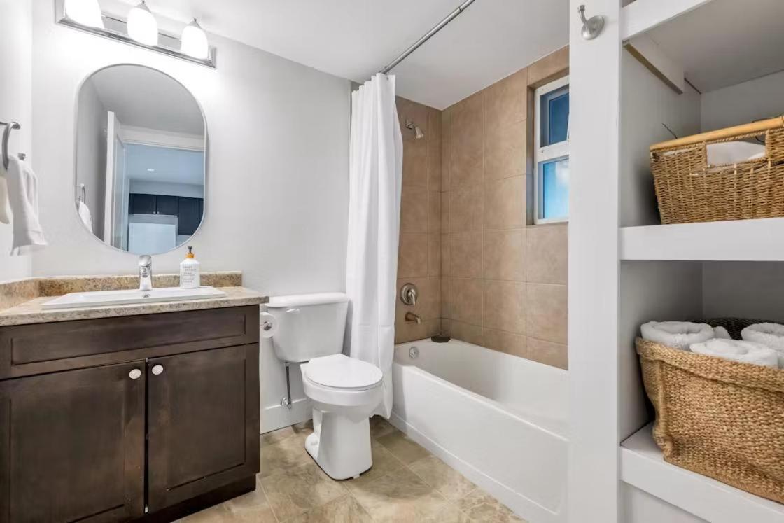 Private 1 Bedroom In Brookswood Distrito de Distrito de Langley Exterior foto